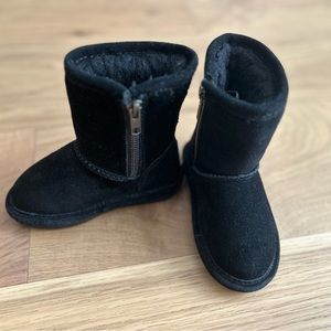 NWOT BEARPAW Kids’ Emma Short Suede Sherpa Boot | Black Wool | Toddler 7